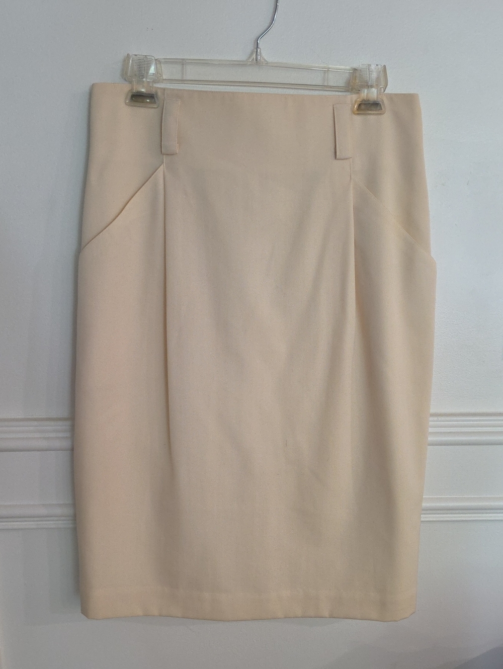 Ellen Tracy Soft Cream Pencil Skirt